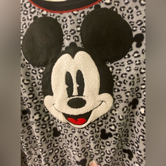 Long-Sleeved Fleece Top Mickey Mouse Live Love Disney - Girls Small - Picture 2 of 6